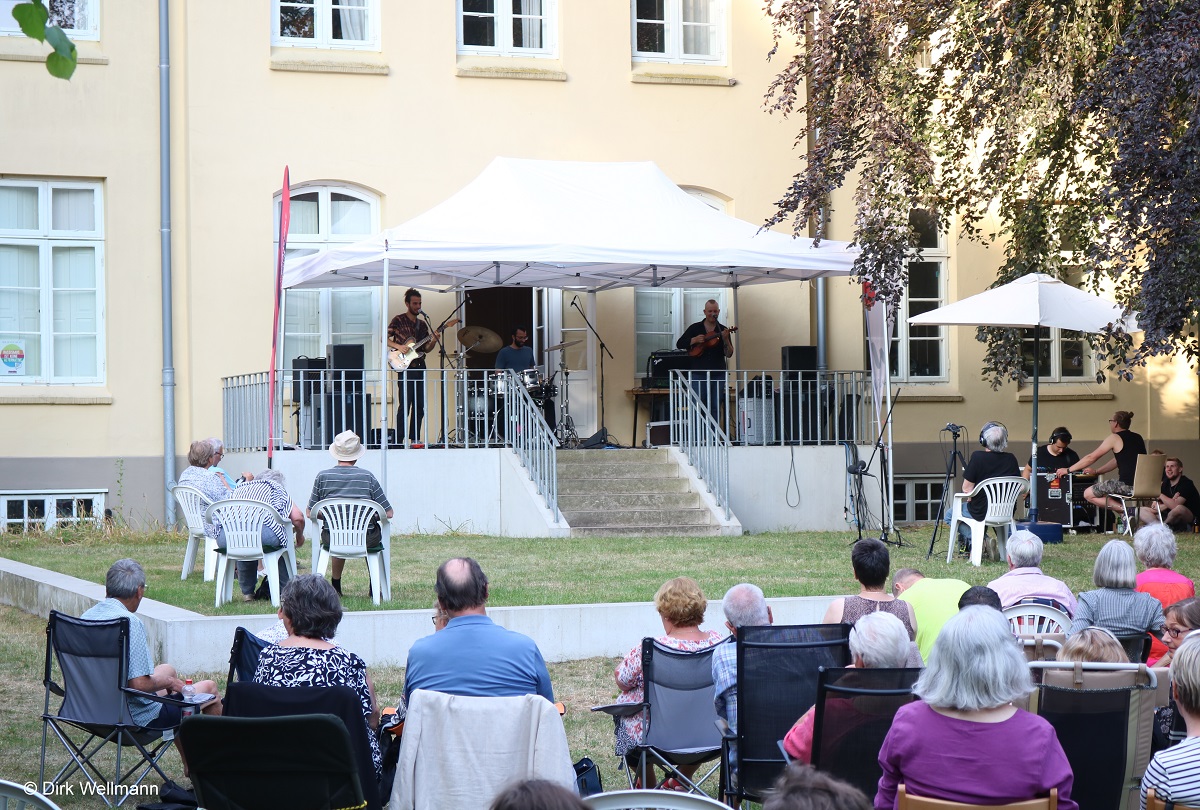 Terrassenkonzert mit Trio TOLYQYN 19. Juni 2021